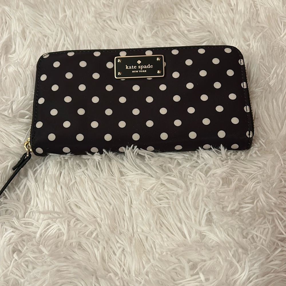 Kate Spade Polka Dot Zip Aroundd Wallet NWOT
Never Used